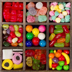 ЖЕВАТЕЛЬНАЯ РЕЗИНКА И КОНФЕТЫ, ЛЕДЕНЦЫ, ДРАЖЕ, Ч-ЧУПС